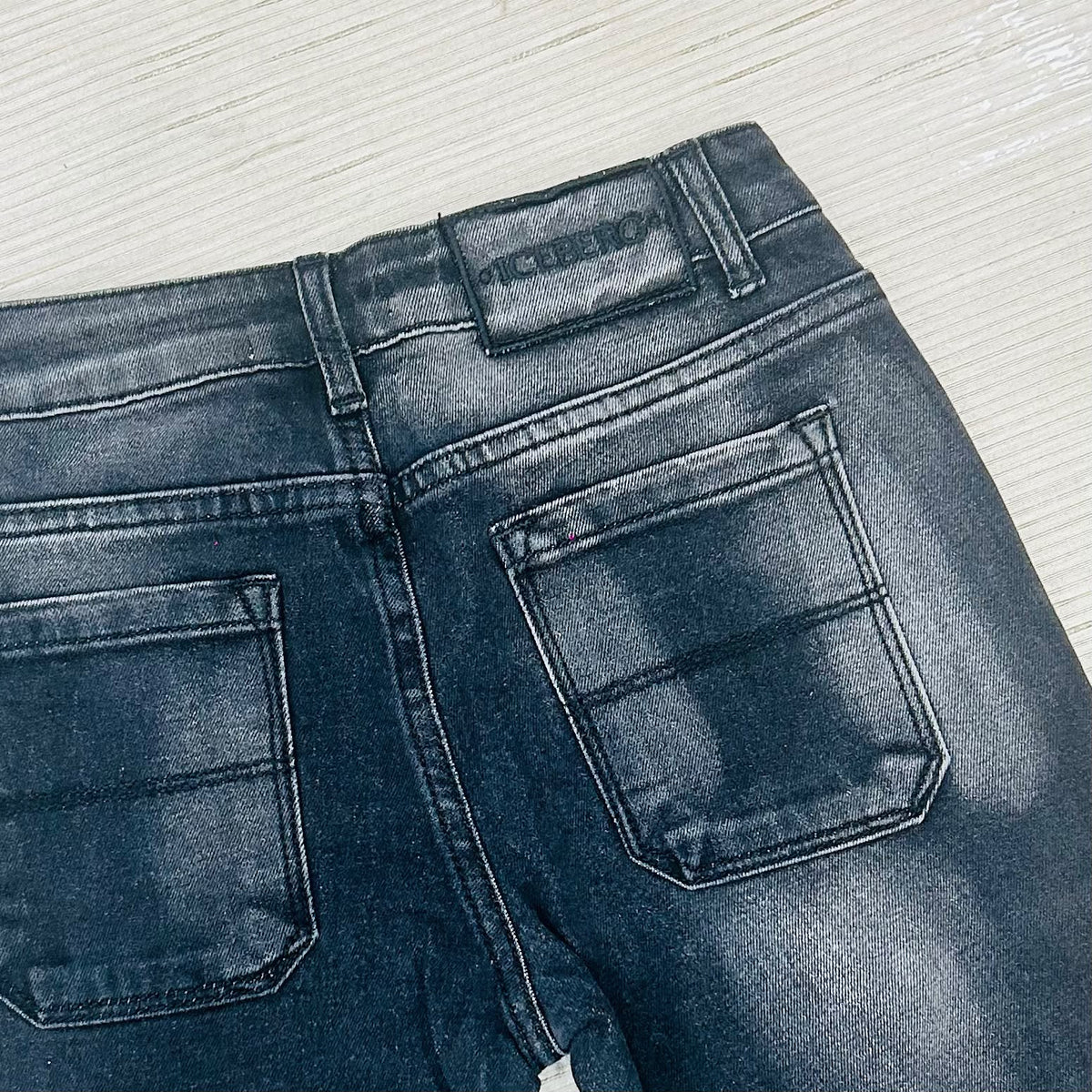 JEANS ICEBERG