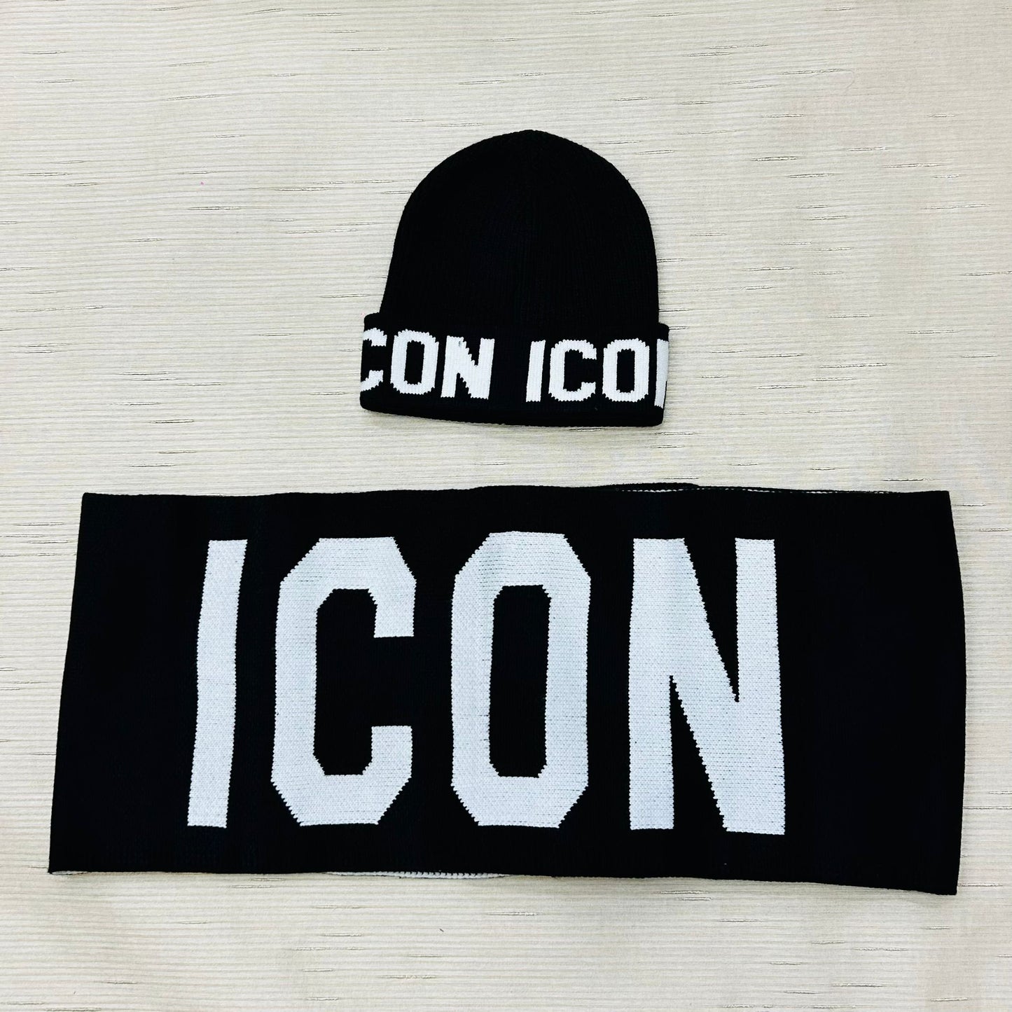 set cappello e sciarpa ICON